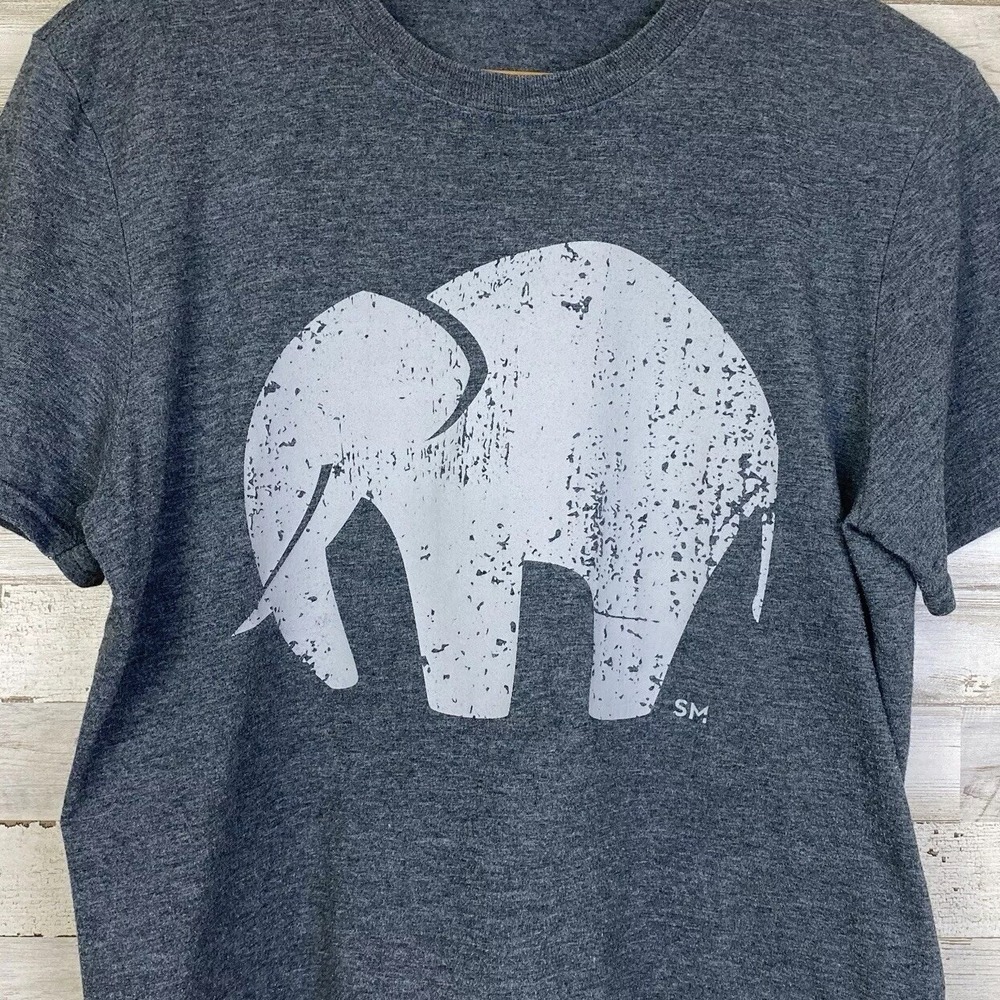 Gildan Softstyle Ring Spun T-Shirt Sz M Heather Gray Elephant Graphic Tee - Picture 3 of 7